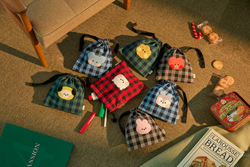 BT21 - MININI BASIC CHECK STRING POUCH