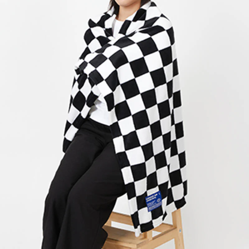 CHECKERBOARD LAP BLANKET MEDIUM