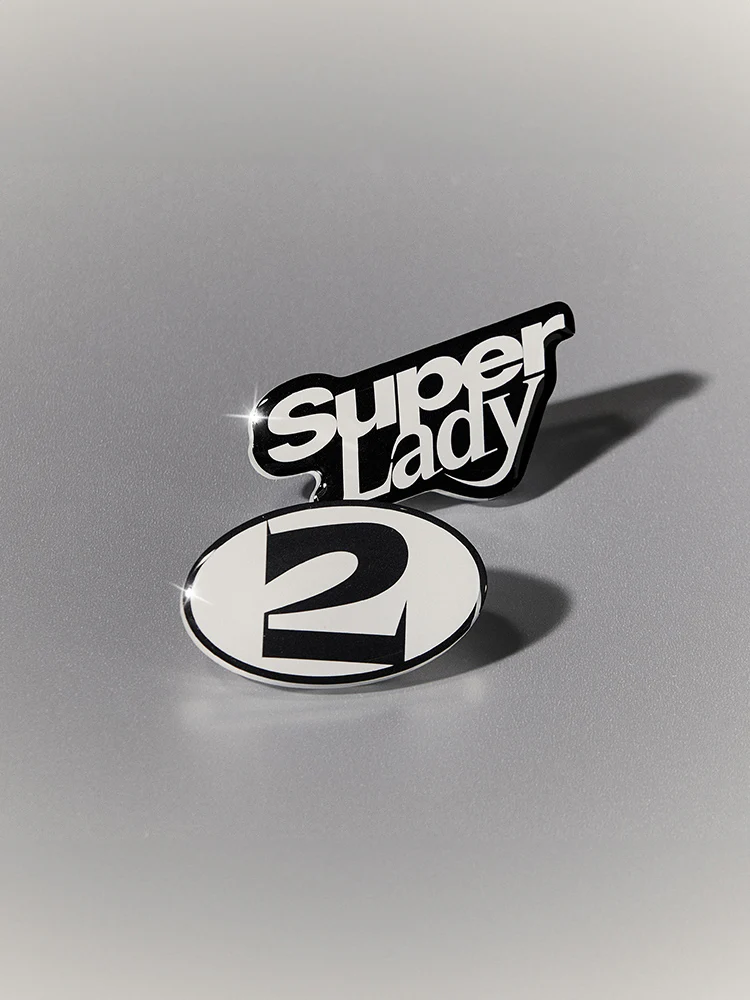 (G)I-DLE - SUPER LADY OFFICIAL MD MINI ACRYLIC BADGE SET