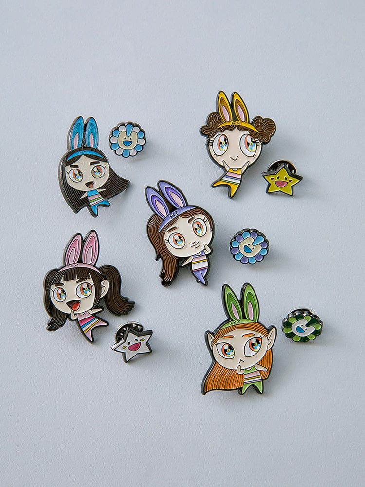 NEWJEANS - NEWJEANS X MURAKAMI OFFICIAL MD METAL PIN BADGE