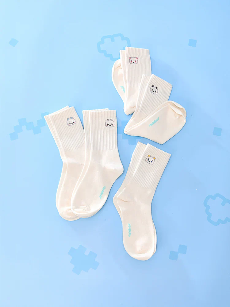 PLAVE - MMMM BABY OFFICIAL MD RIB EMBROIDERED SOCKS